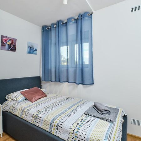 Apartments Hemetek Veli Losinj Ngoại thất bức ảnh