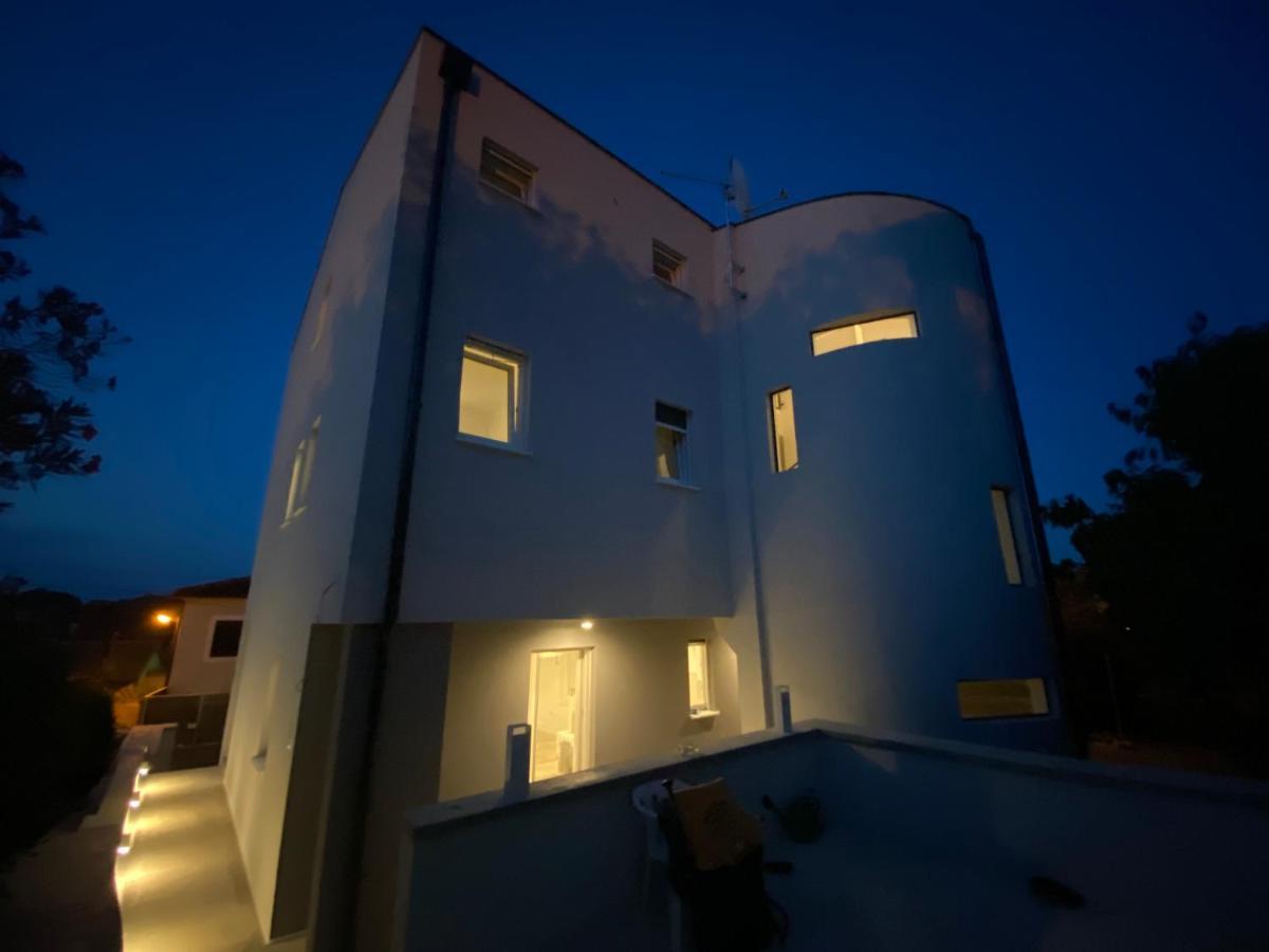Apartments Hemetek Veli Losinj Ngoại thất bức ảnh