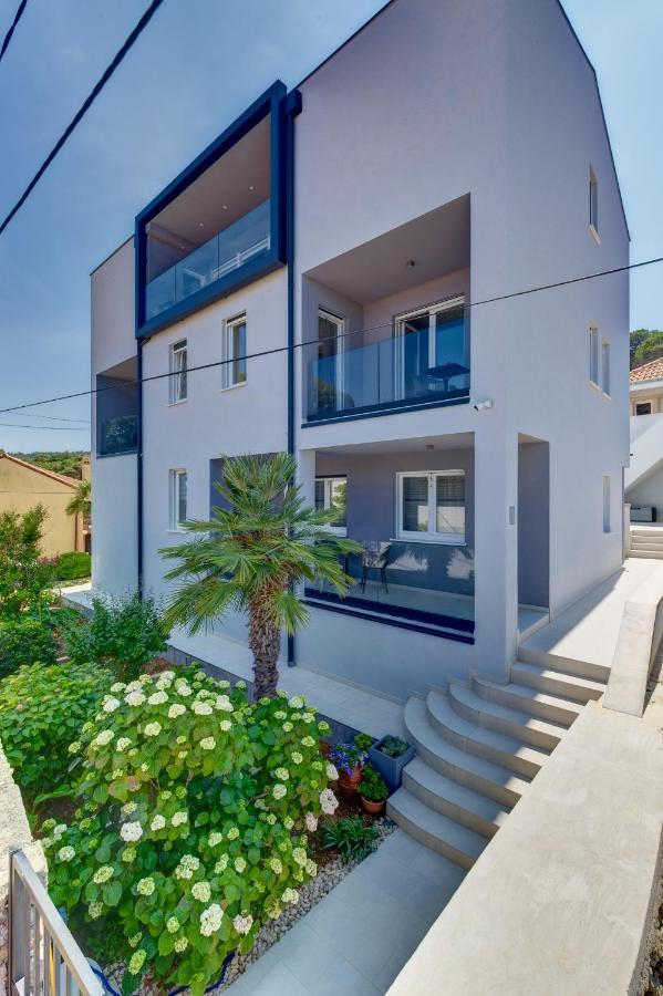 Apartments Hemetek Veli Losinj Ngoại thất bức ảnh