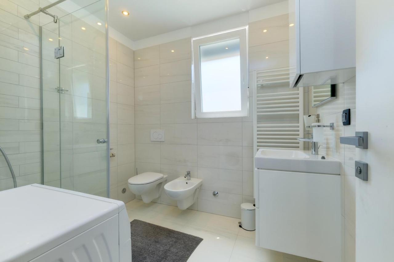 Apartments Hemetek Veli Losinj Ngoại thất bức ảnh