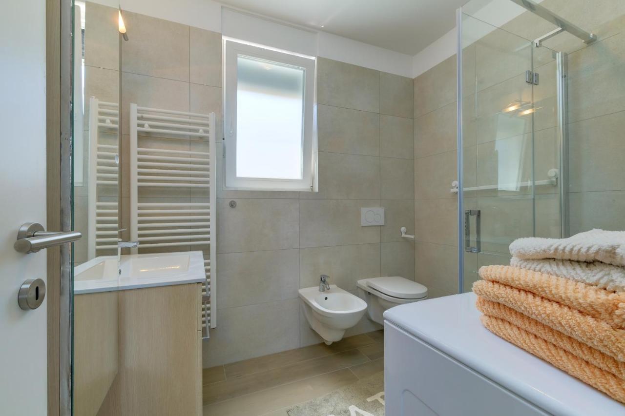 Apartments Hemetek Veli Losinj Ngoại thất bức ảnh