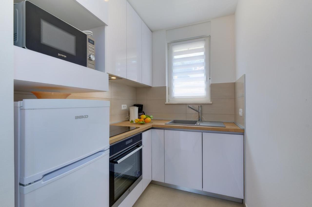 Apartments Hemetek Veli Losinj Ngoại thất bức ảnh