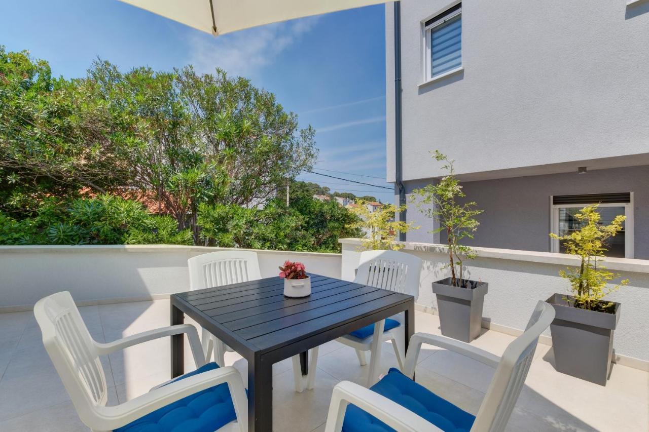 Apartments Hemetek Veli Losinj Ngoại thất bức ảnh