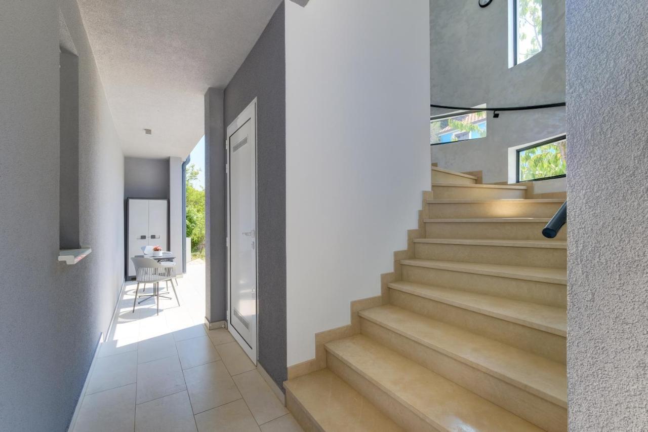 Apartments Hemetek Veli Losinj Ngoại thất bức ảnh